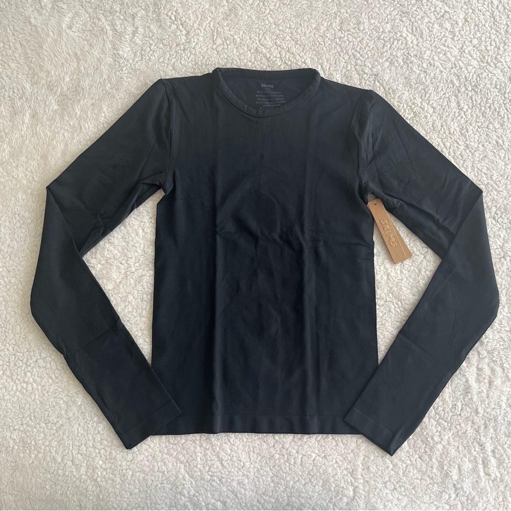 Skims Eclipse Soft Smoothing Seamless Long Sleeve T-Shirt - Size Small